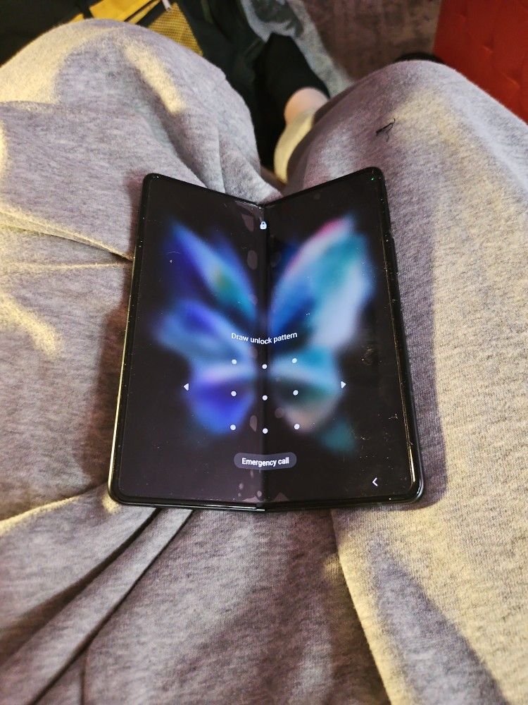Samsung Fold 3