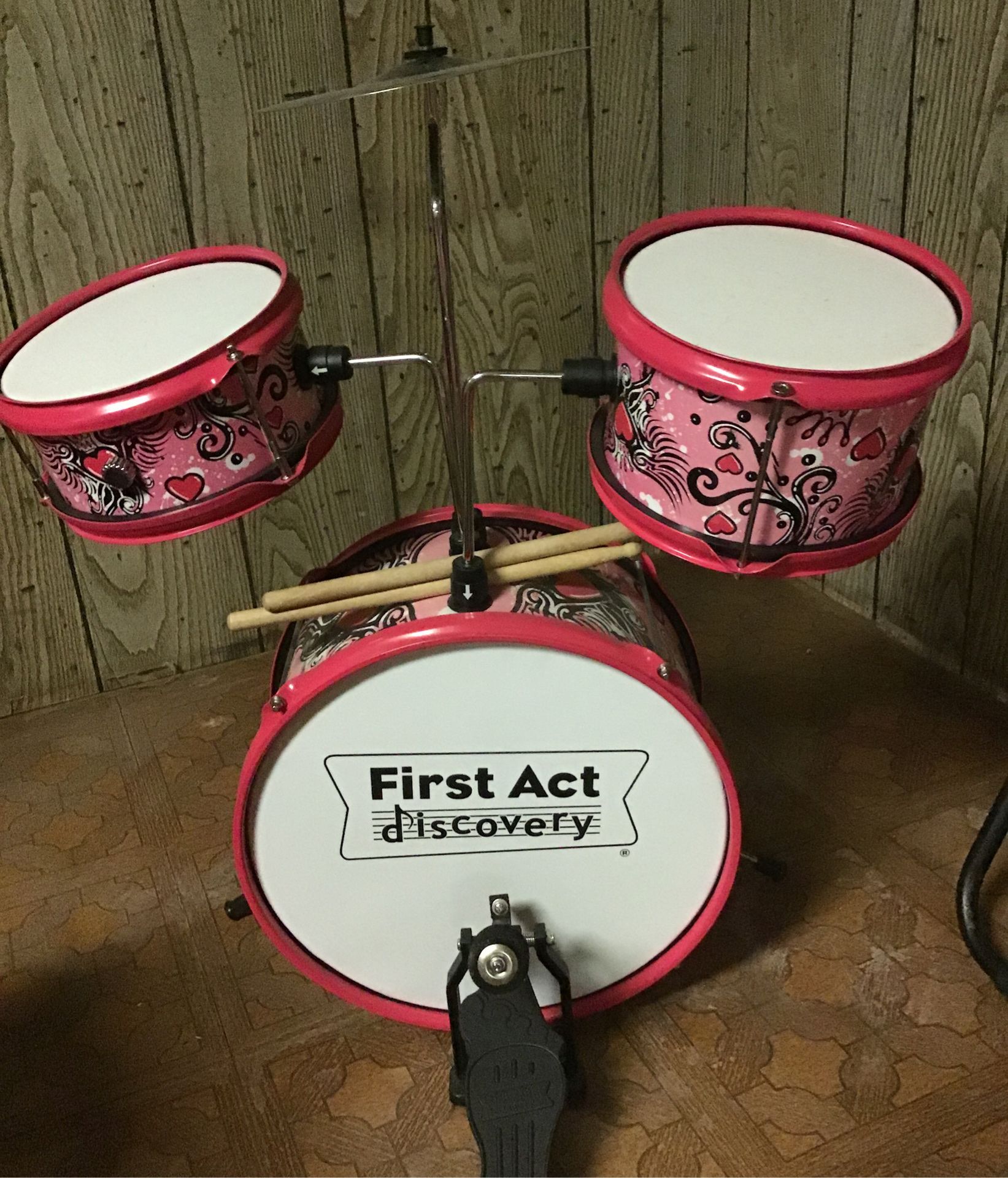 First act drum set