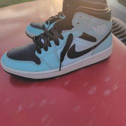 Women's Size 10 Baby Blue And Black Nike Air Jordans Ones
