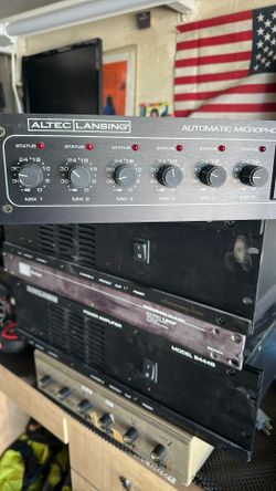 Altec Lansing Automatic Mixer Model 1684A