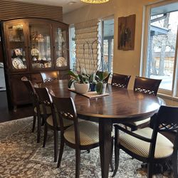 Dining Room Set For 8
