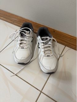 New Balance Men’s shoes White size 7