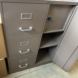 Steel master 3 Drawer Combo File Cabinet With Safe
