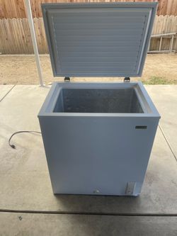 Deep freezer