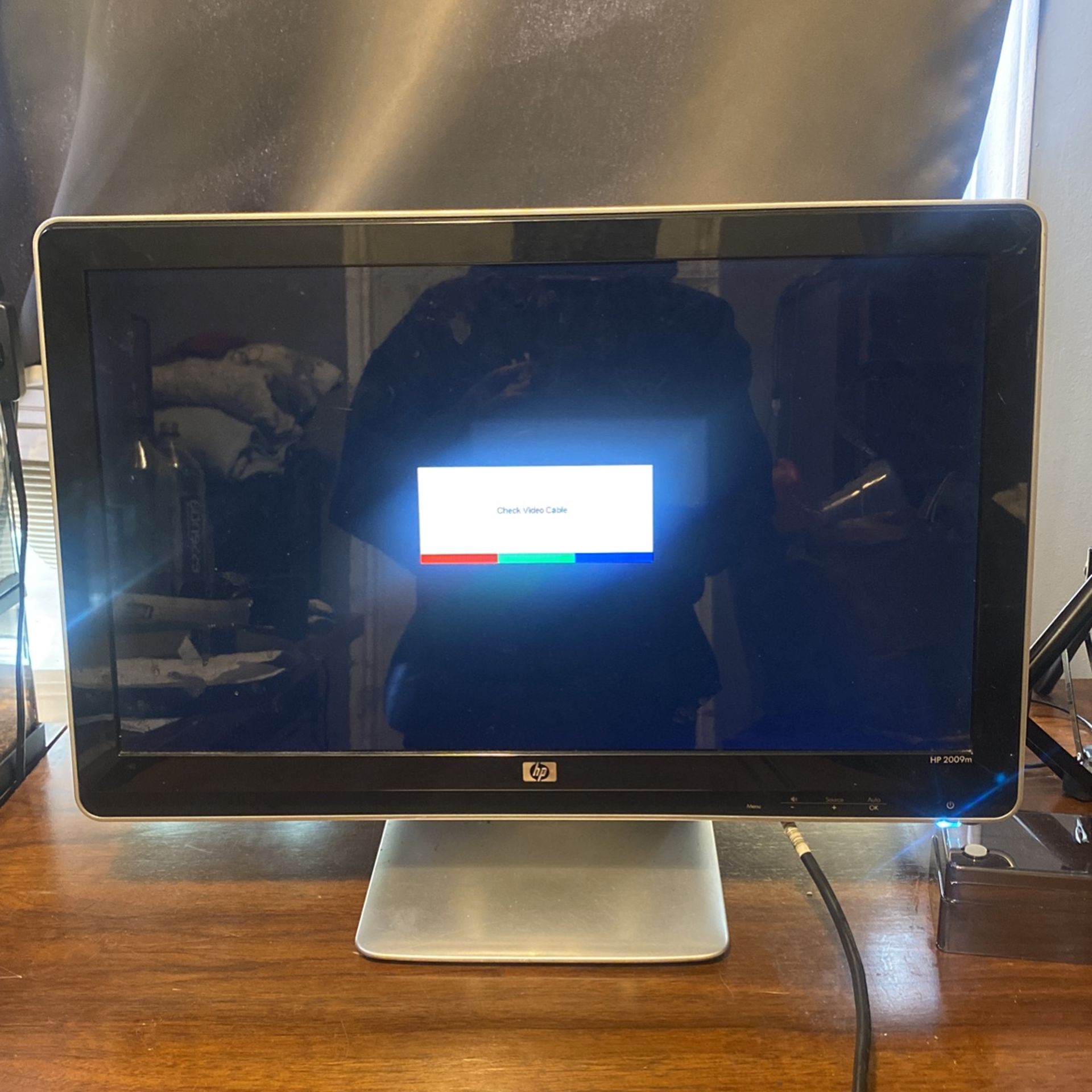 HP 2009m 20- inch LCD Monitor
