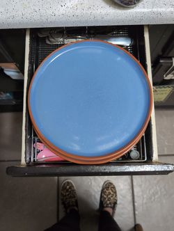 4 Plates With Small Saucer 