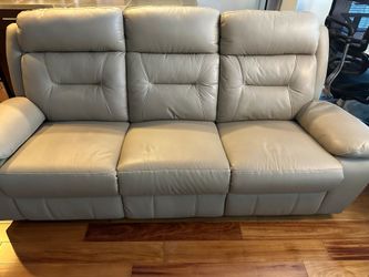 Reclining sofa