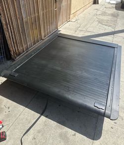 Chevy Silverado GMC Sierra 6.5ft Bed Size Retractable Hardtop Bed Cover Tapa Dura Retractil Retractable Para Chevy GMC