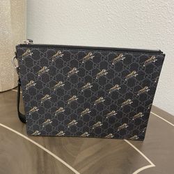 Authentic Gucci Tiger Print Clutch Wristlet 
