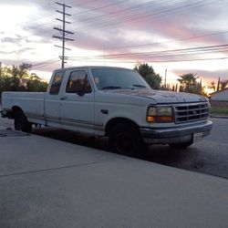 1993 Ford F-150 XLT