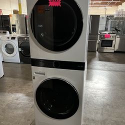 LG white Washtower