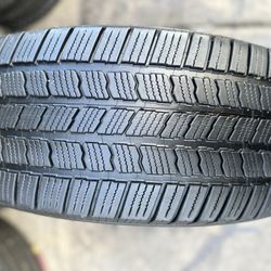 275/55/20 MICHELIN.