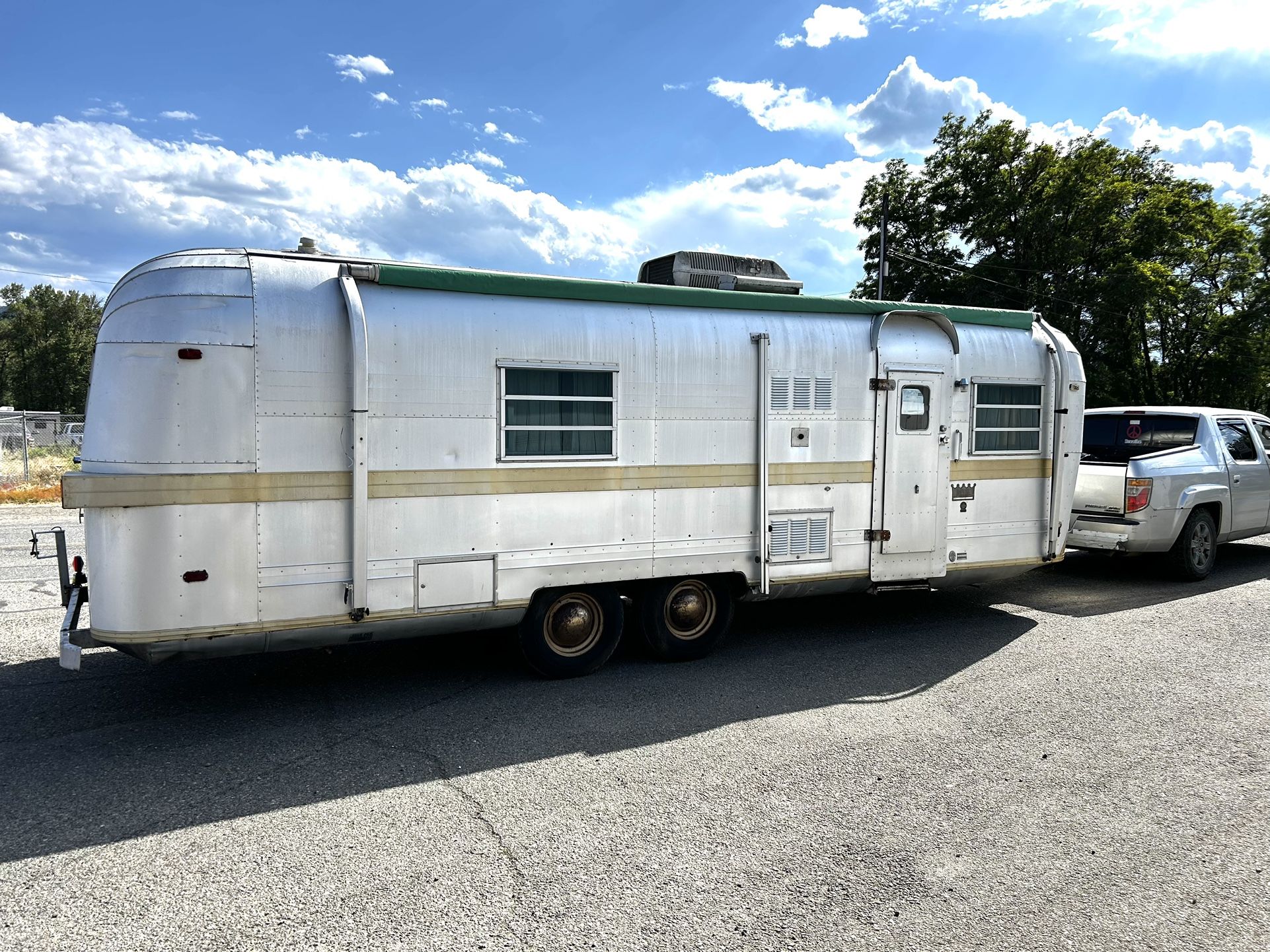 1972 Streamline 27 aluminum for Sale in Sultan, WA - OfferUp