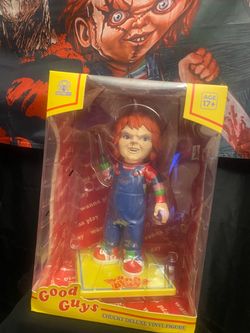 Chucky Deluxe Vinyl Figure – Good Guys Culturefly
