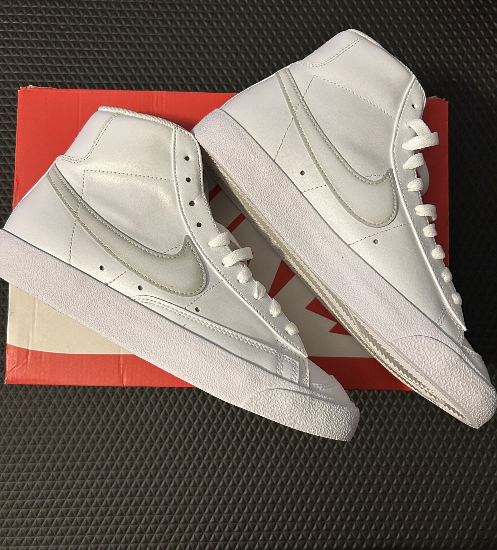 Nike Blazer Vintage ‘77 Mid White /Dust