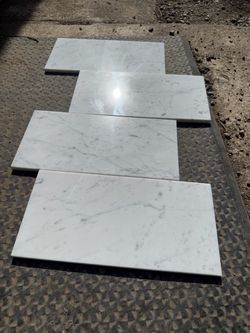 Marble tile 6”x12” 260 pcs/130 sq ft