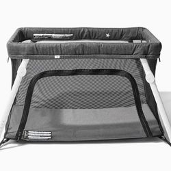 Guava Family travel crib / play pen
