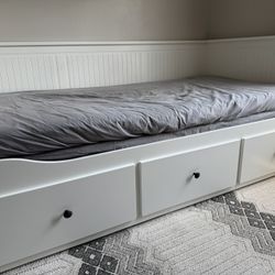Ikea Pull Out Twin Bed 