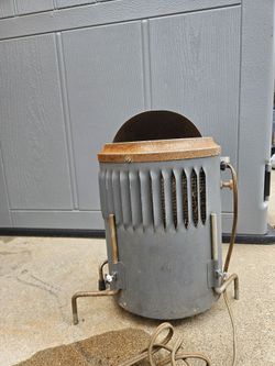 Vintage car swamp cooler