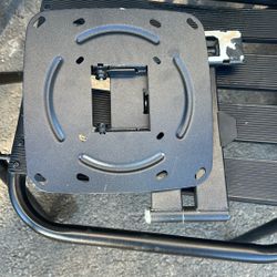 swivel TV mount