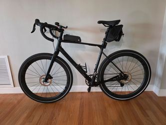 Custom built Fuji Jari 1.1 2022 large gravel bike