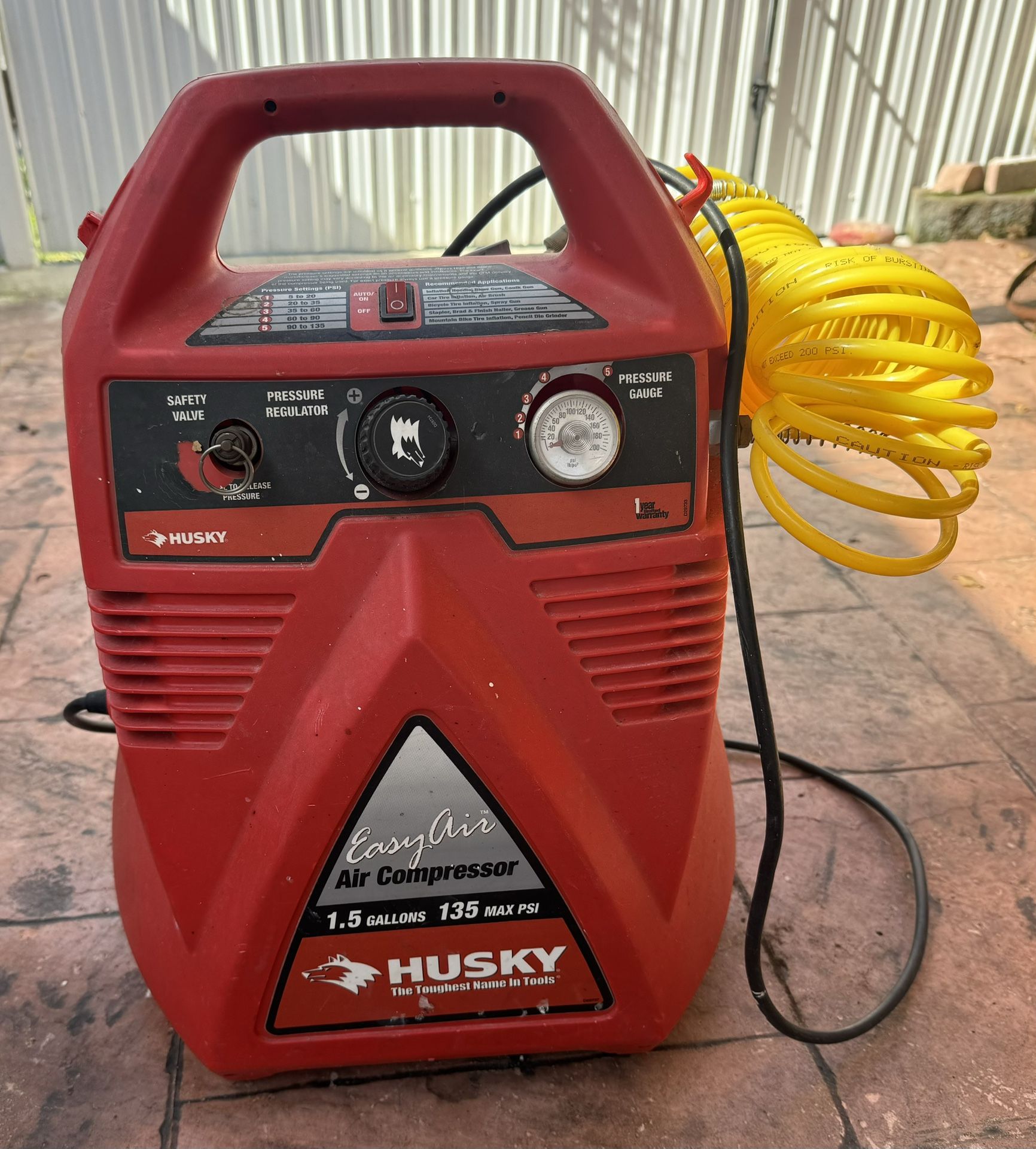 Compressor HUSKY 1.5 Galones 135 Psi