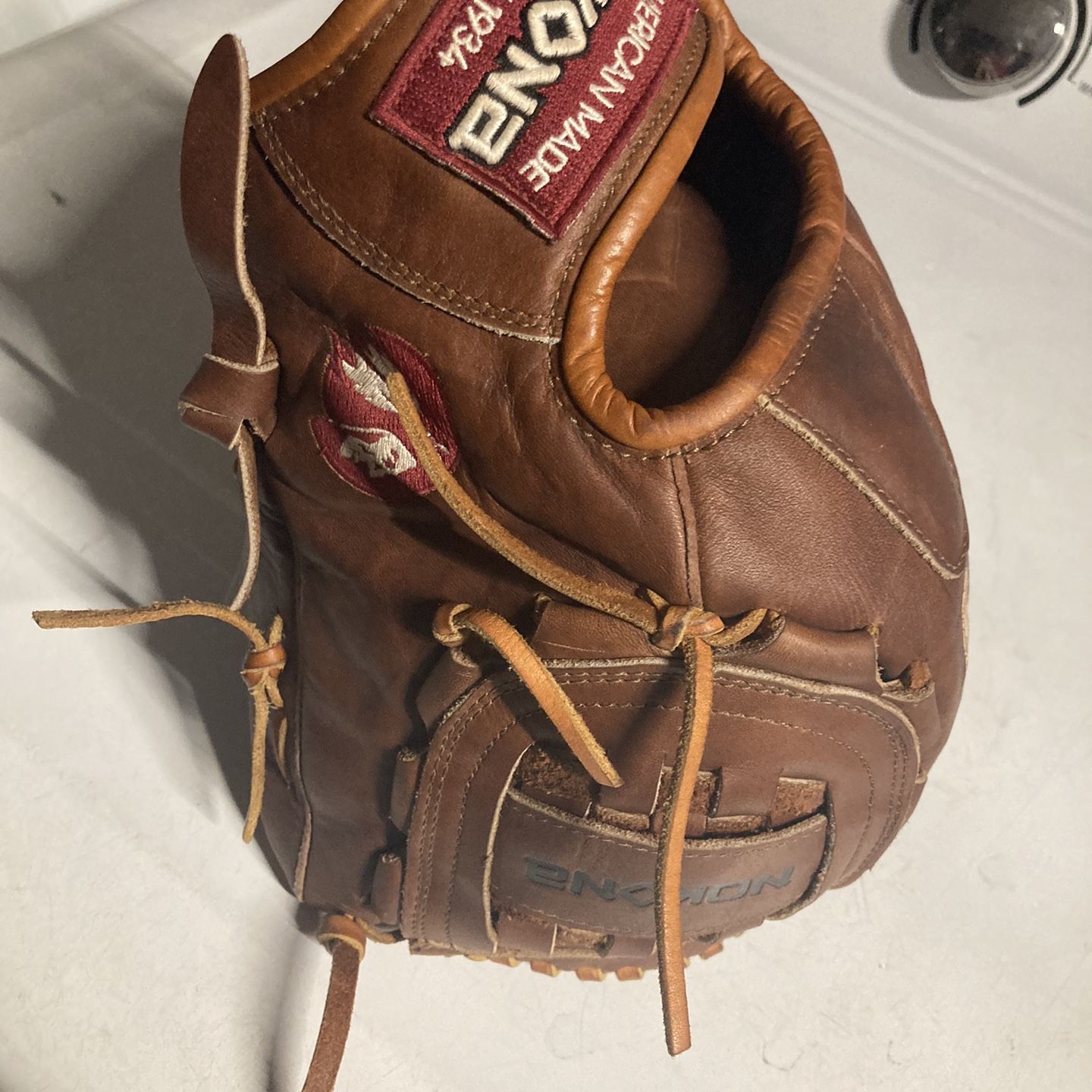 Nokona W1200 Walnut Softball Glove. for Sale in Irvine CA OfferUp