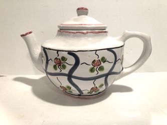 Vintage hand painted tea pot signed Portugal