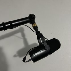 Shure MV7 Microphone with Tripod, and Arm - for Podcasting, Recording, Streaming & Gaming