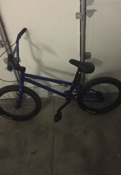 Eastern Bmx bike VERY GRIPPY WHEELS