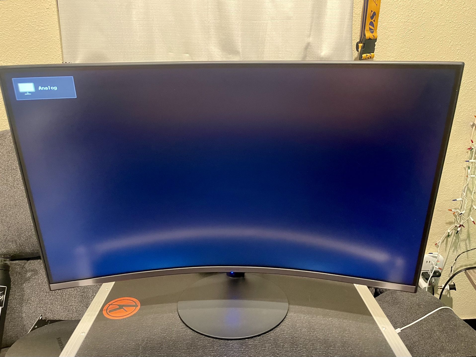 Samsung 32” Curved Display Monitor 1080p
