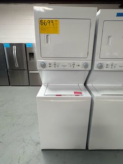 Stackable washer / dryer