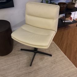 Sleek Cream Pleather Office Chair