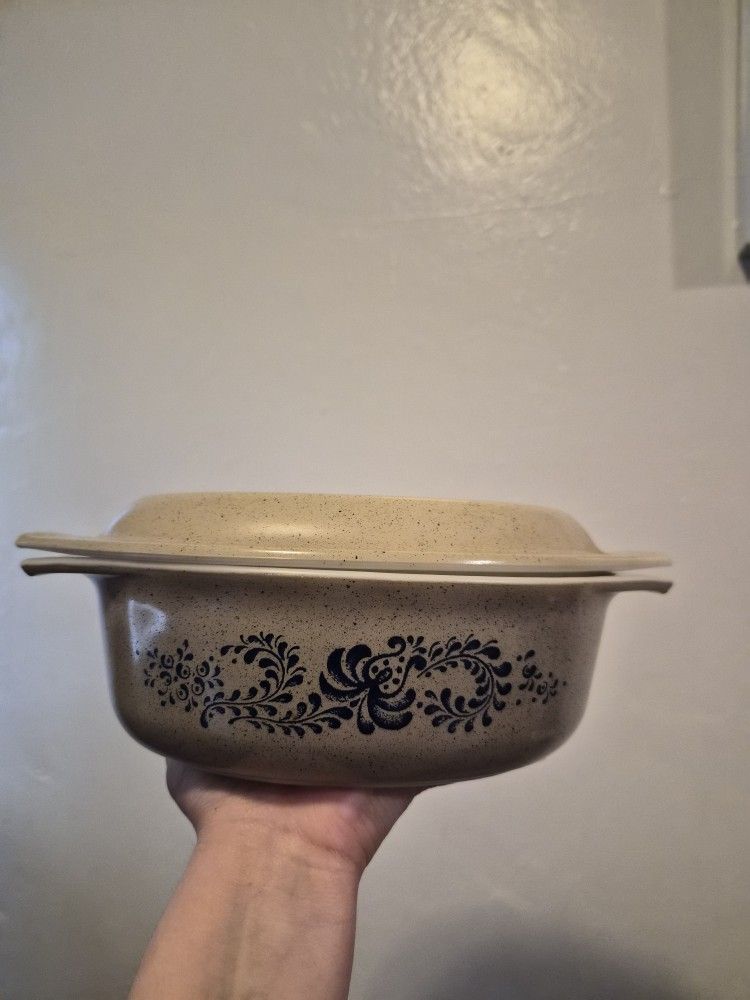 Vintage PYREX dish