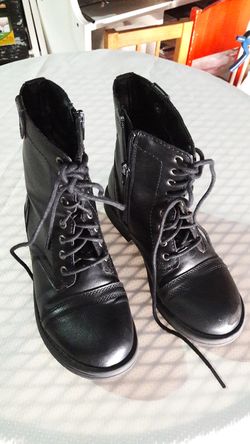 Girls black boots # 1