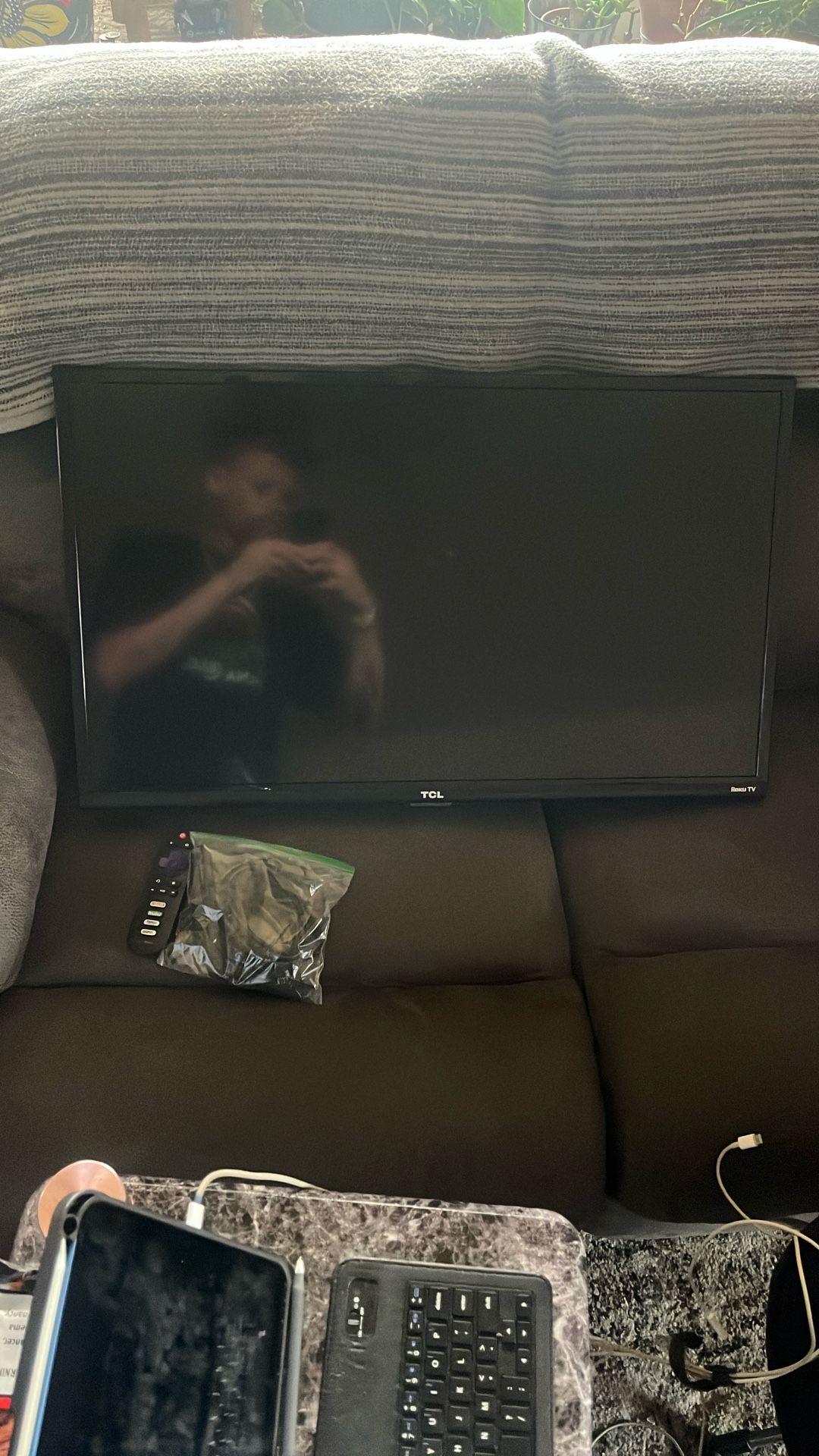 32” Inch TCL Roku Tv