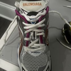 Balenciaga's multi-color Size 8 Could Fit 8.5