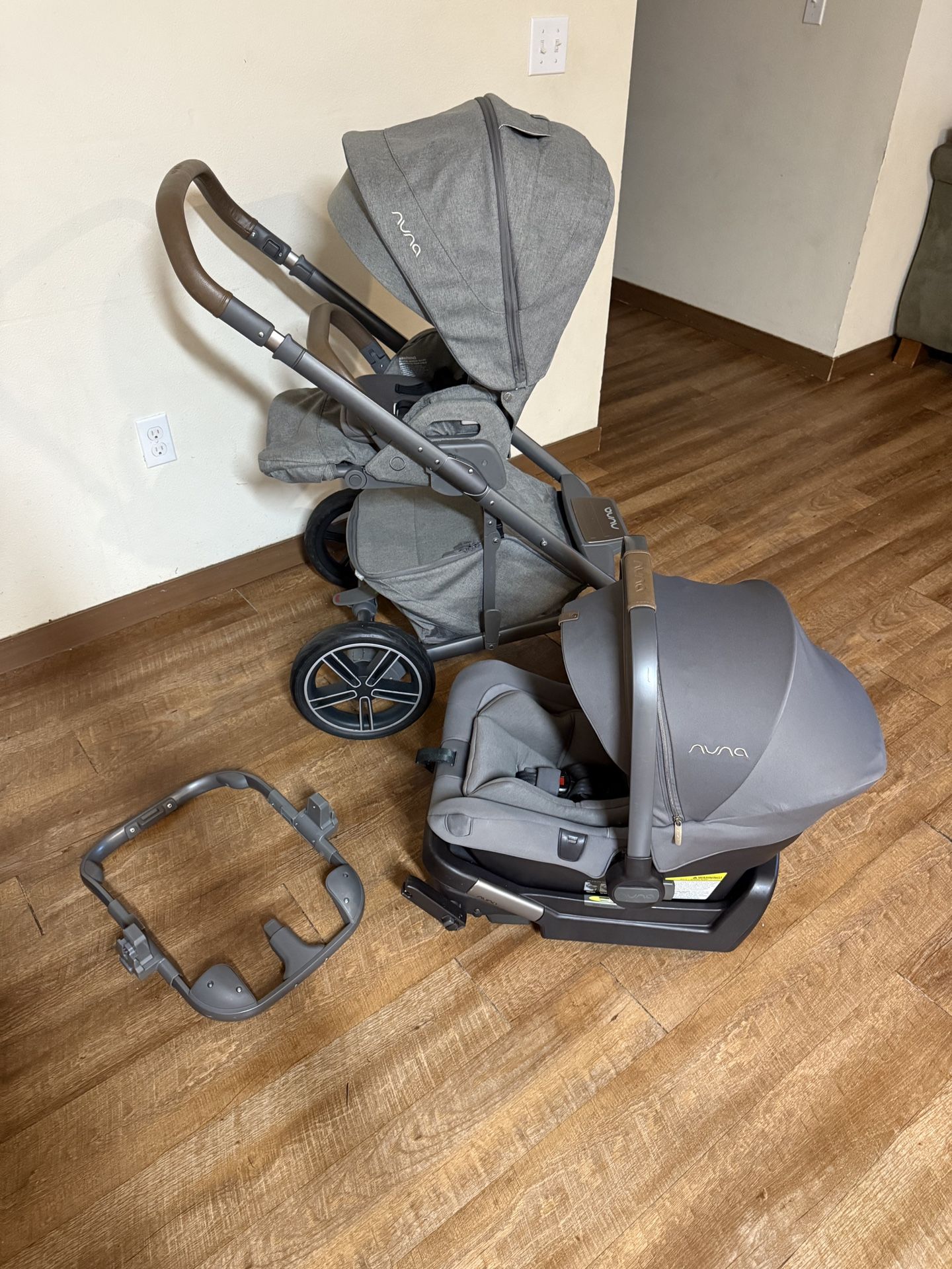 Nuna Mixx Stroller and Car sea