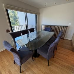 Dinning Table 