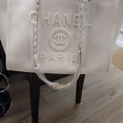 price of chanel tote bag large