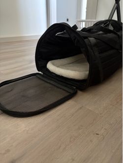 Dog carrier