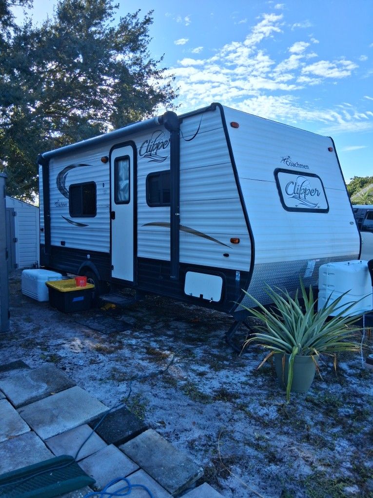 2016 Coachman Clipper