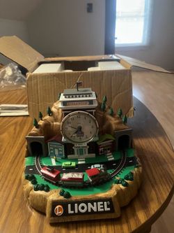 Lionel Train Alarm Clock 100 Anniversary Lionelville Railroad Station Model Works