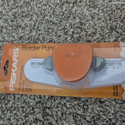 Fiscars papers trimmer/border punch