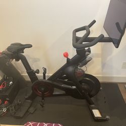 Peloton Bike + (2022)