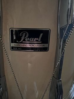 Pearl marching snare drum