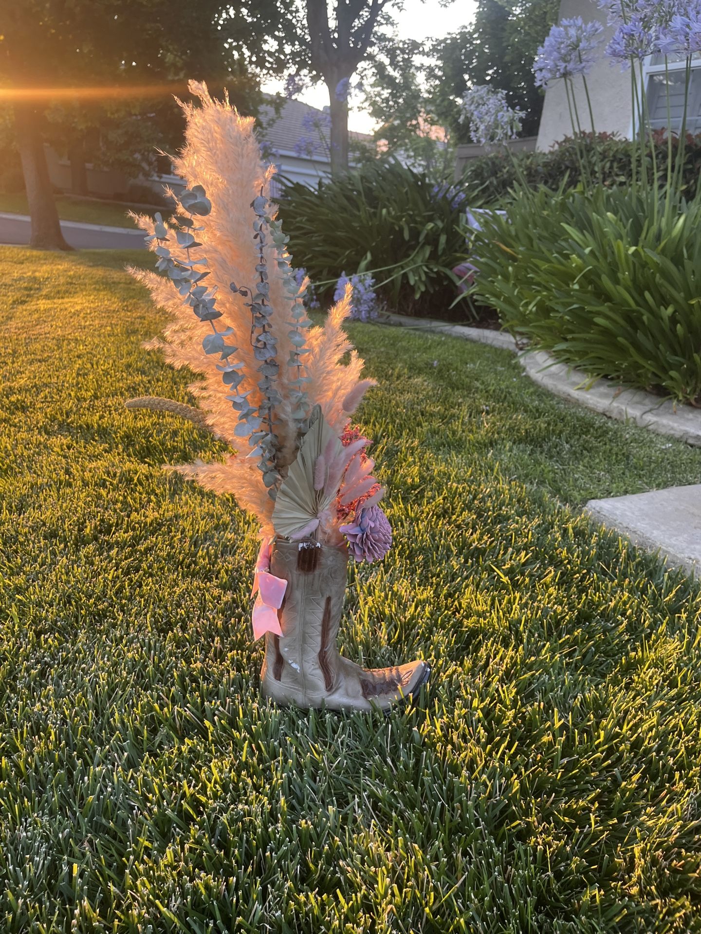 Ceramic Western Cowboy Boot Centerpiece, Flower Arrangement For Wedding. Parties, Baby Shower