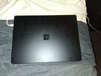 Microsoft Surface 4 8th