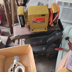 Belt Sander Ryobi 110 Plug In Very Powerful 100$ Then I Got A Two Sided Grinder I'll Take 50$ For That