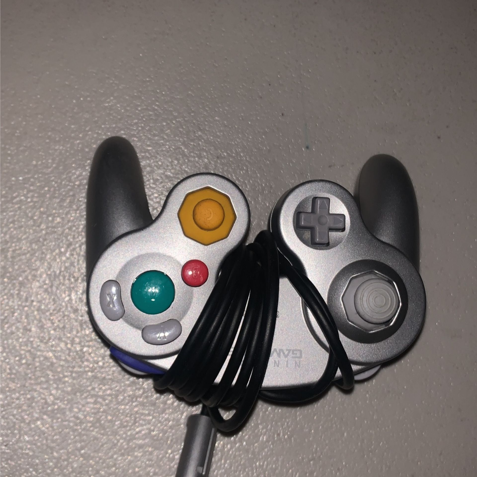  Nintendo Game Cube Controller 